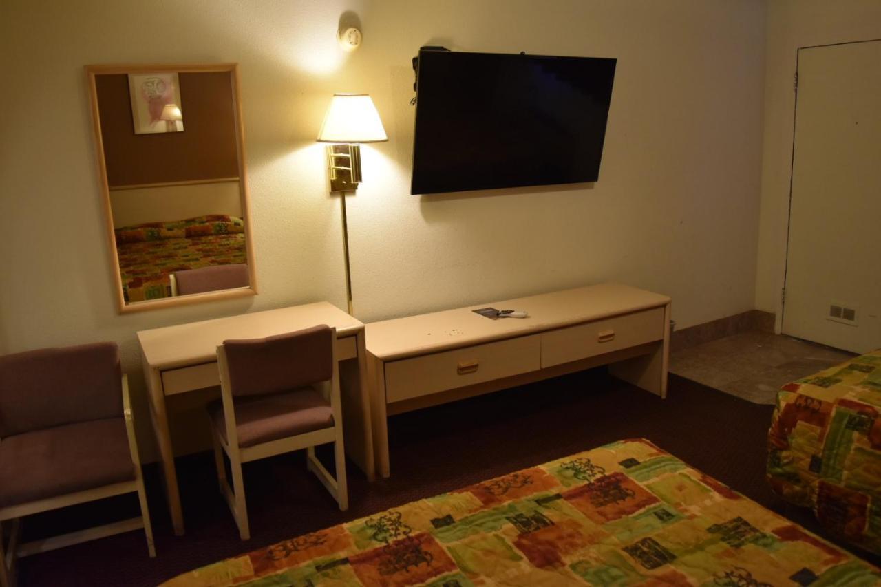 Travelodge By Wyndham Φάρμινγκτον Εξωτερικό φωτογραφία